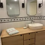 Rez-de-chaussee Dans Grand Jardin Provencal, A La Tatiana Апартаменты